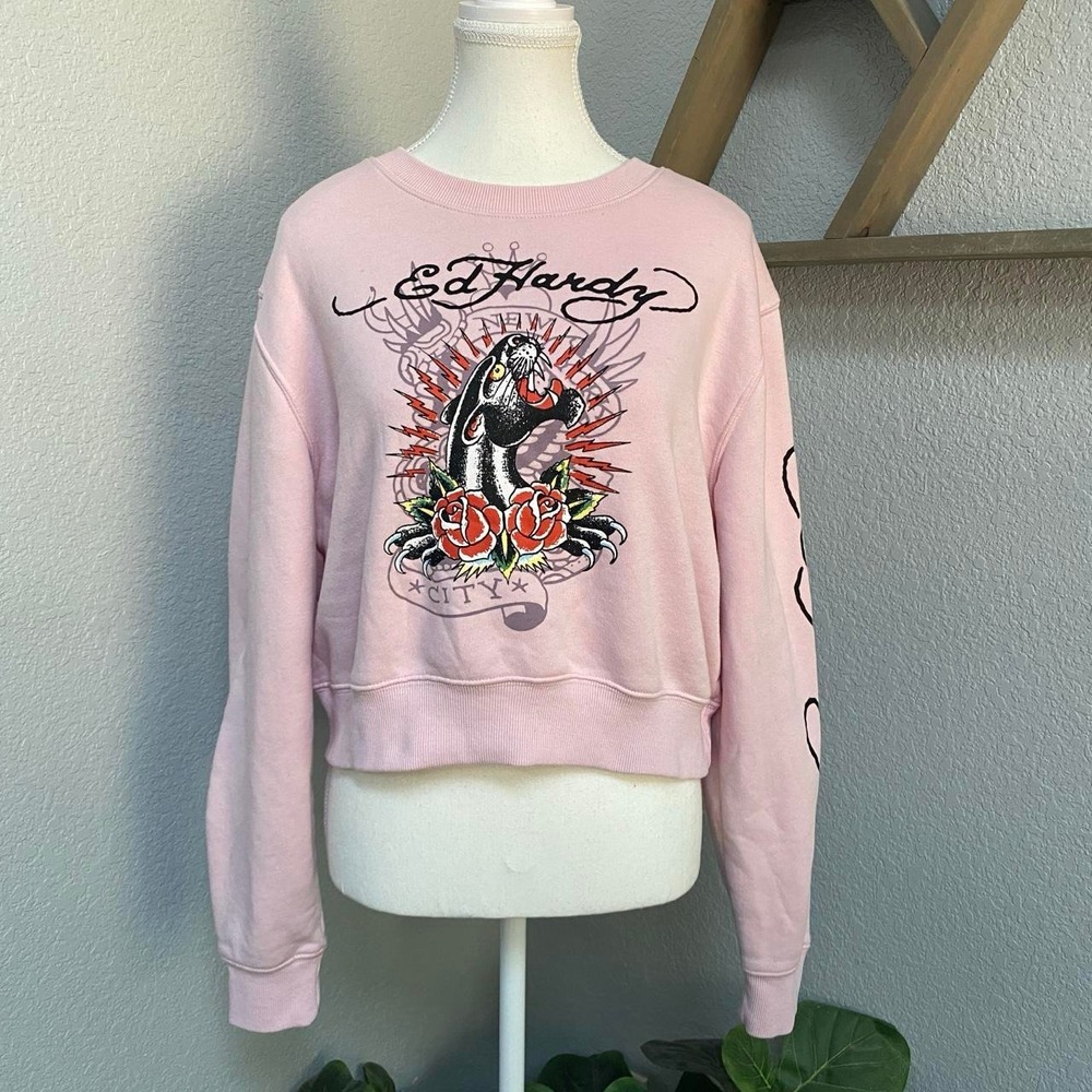 ED HARDY PINK CROPPED SWEATSHIRT PULLOVER TIGER ROSES GRAPHIC CREWNECK SWEATER